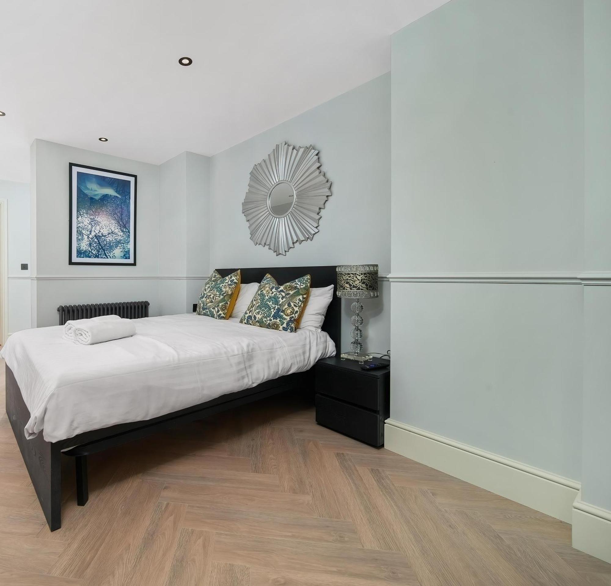 The Turrets, Willesden Appartement