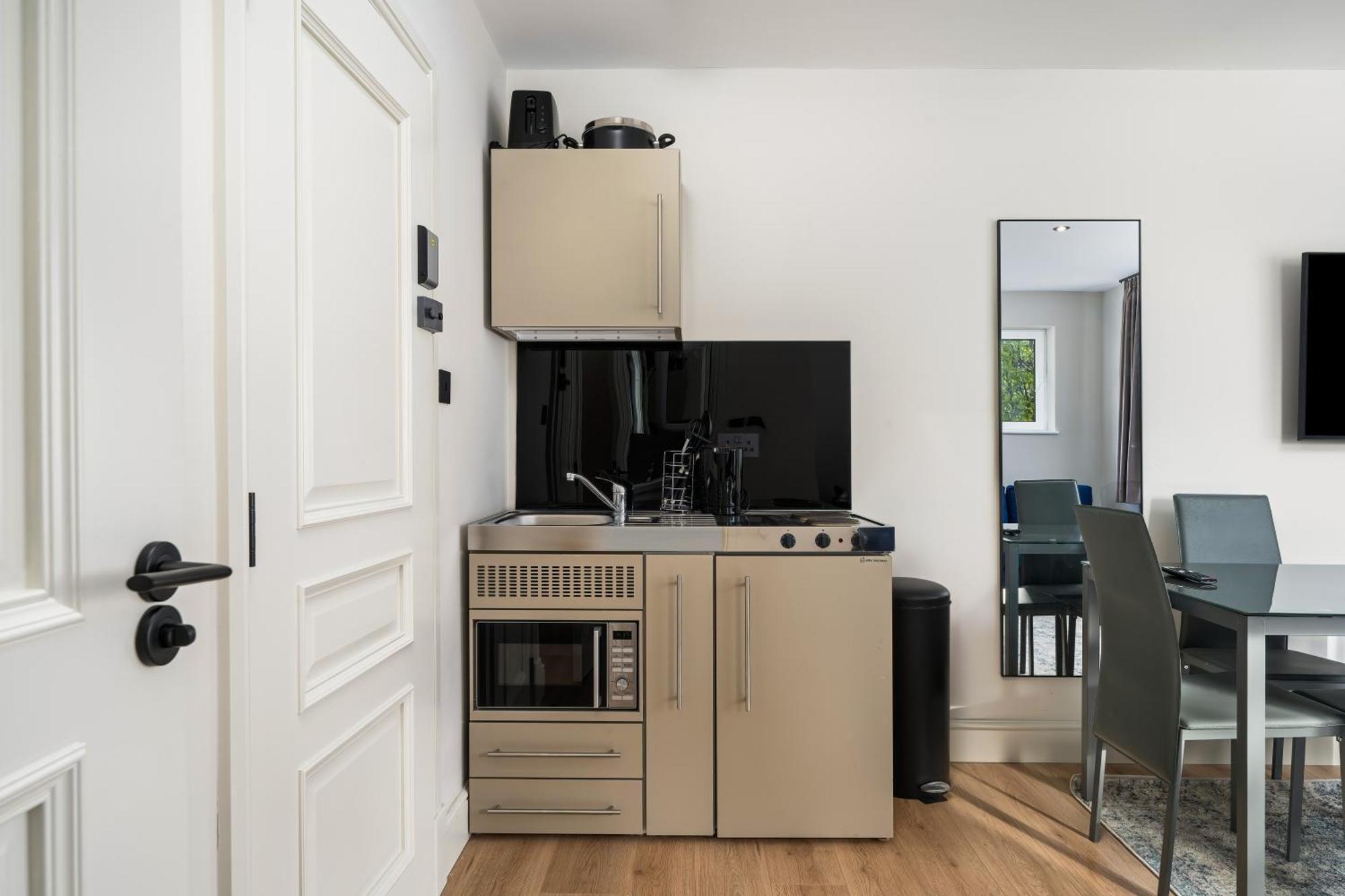 The Turrets, Willesden Appartement